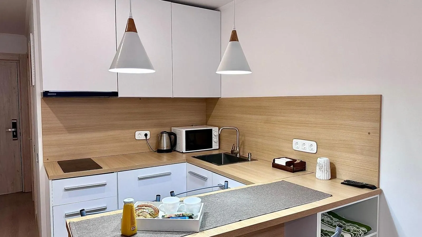 Апартамент На Ботанический Сад Nur-Sultan  Apartment